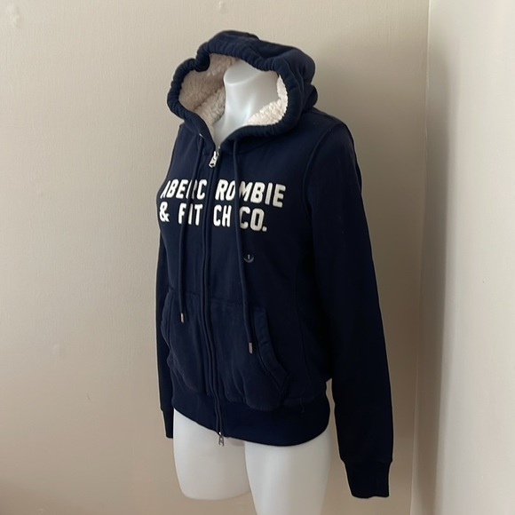 (NWT) Abercrombie & Fitch Women’s Full Zip Sherpa Hoodie in Navy, Small - Picture 4 of 15
